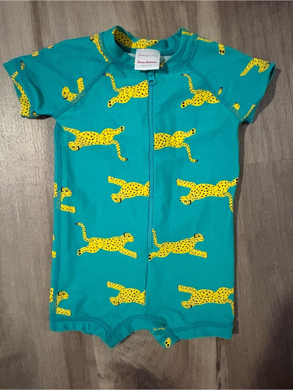 Hanna Andersson Teal ShortSleeve rash-guard with Cheetah Print 6-12 months